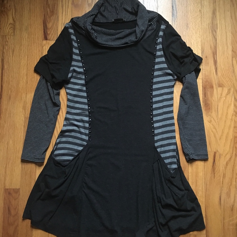 Dress - Picture 10 of 16